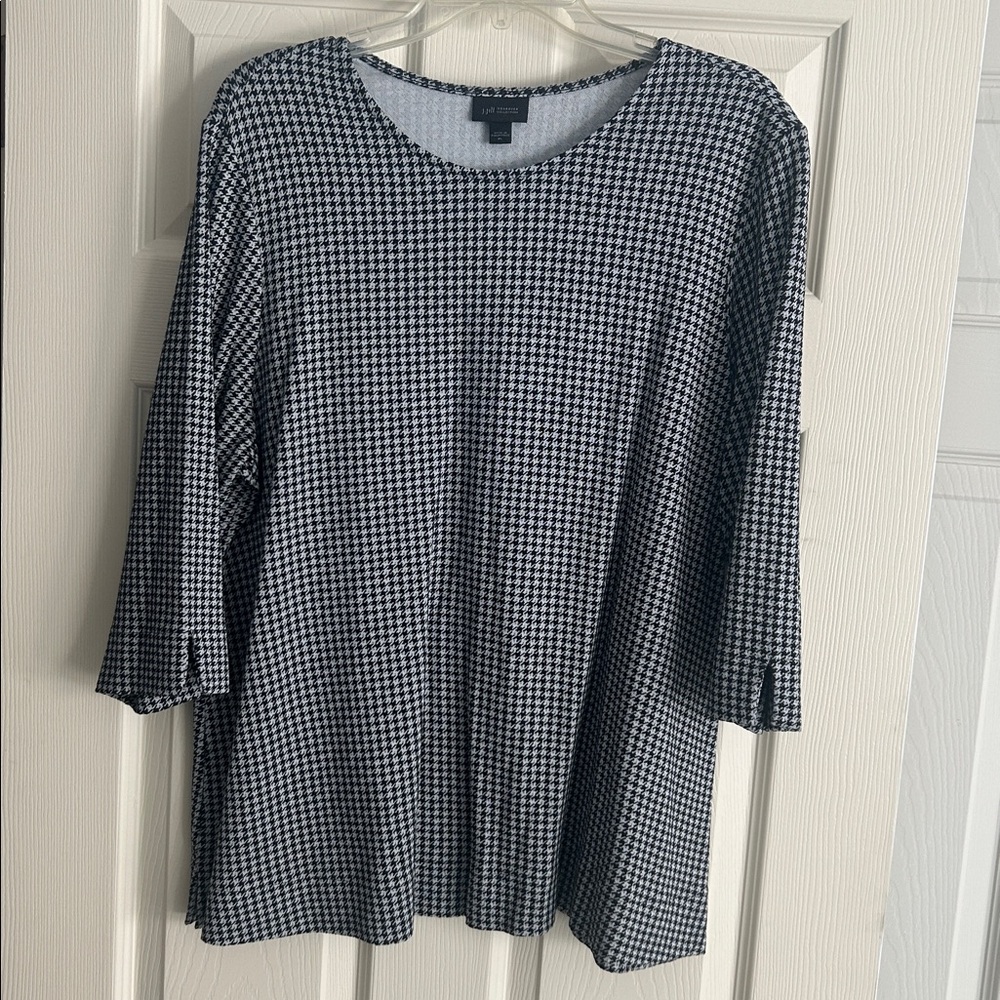J. Jill Black and White Houndstooth Top